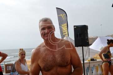 Alberto Rdríguez e Isabel Navarro triunfan en la XVII Travesía a Nado de Salinetas (Foto TA)